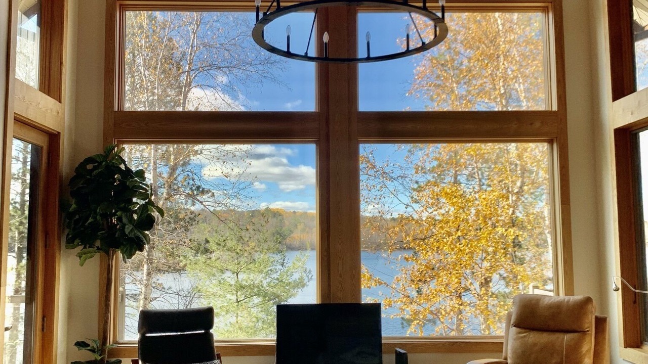 Photo of Livingroom in Embarrass