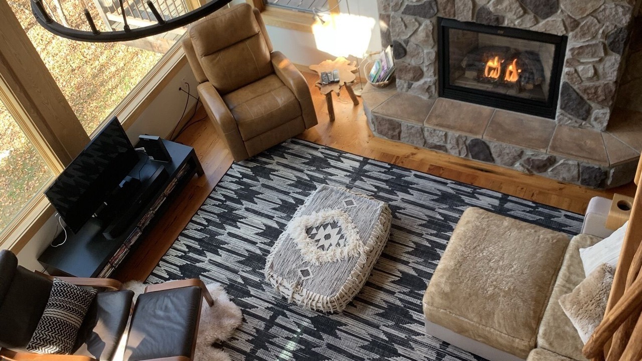 Photo of Livingroom in Embarrass
