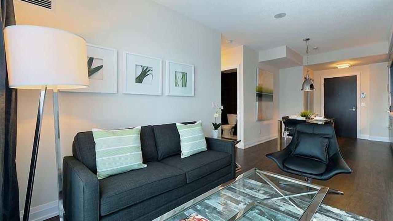 Photo of Livingroom in Willowdale