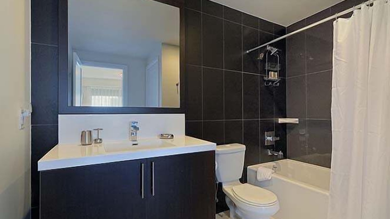 Photo of Bathroom in Willowdale