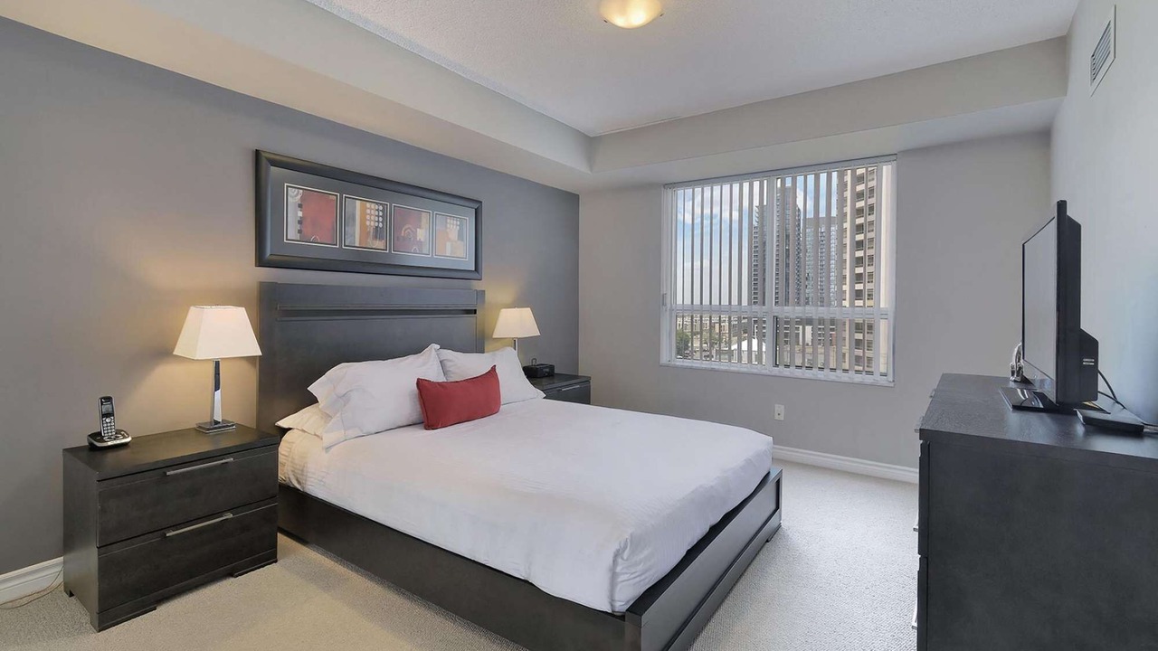 Photo of Bedroom in Hurontario