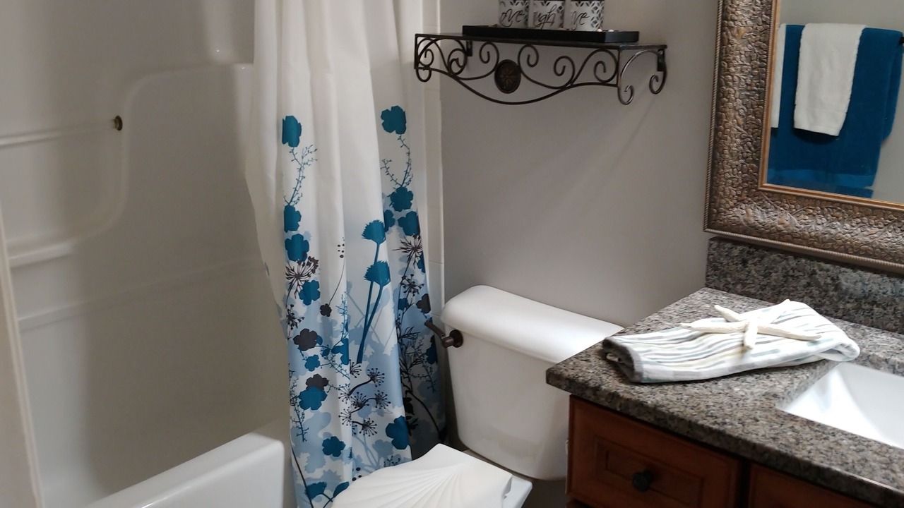 Photo of Bathroom in Lindsay