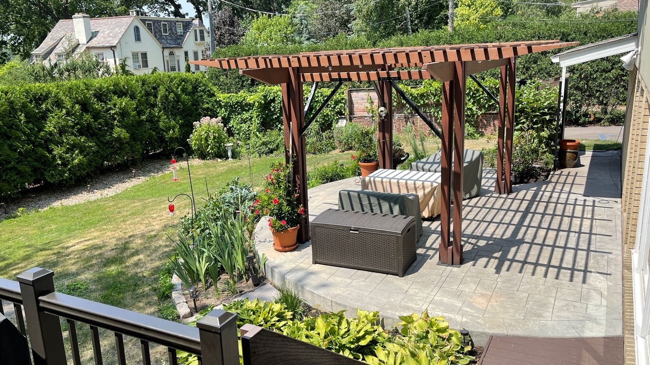 Photo of Outdoor in Merriam Park West