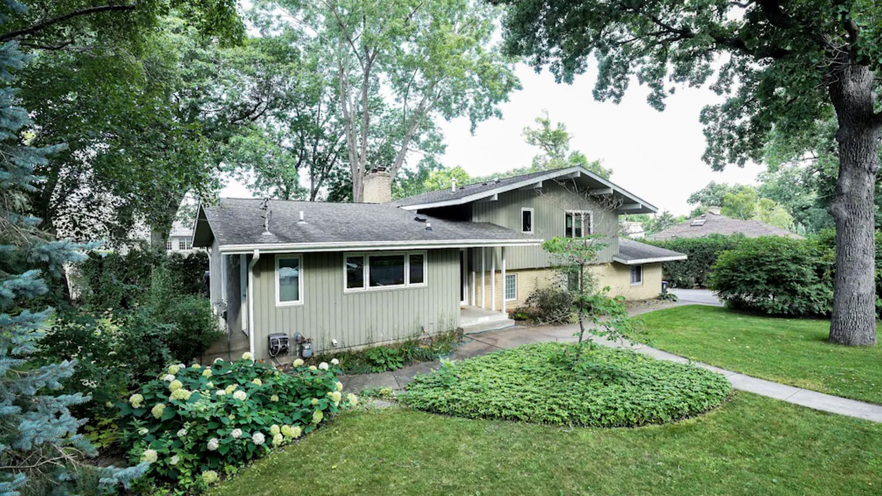 Photo of Outdoor in Merriam Park West