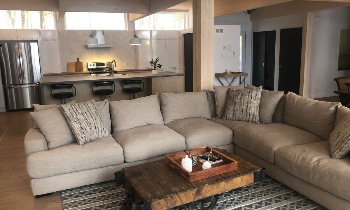 Photo of Livingroom in Muskoka Lakes