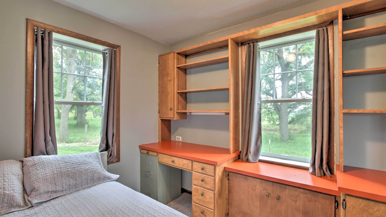Photo of Bedroom in Houston County