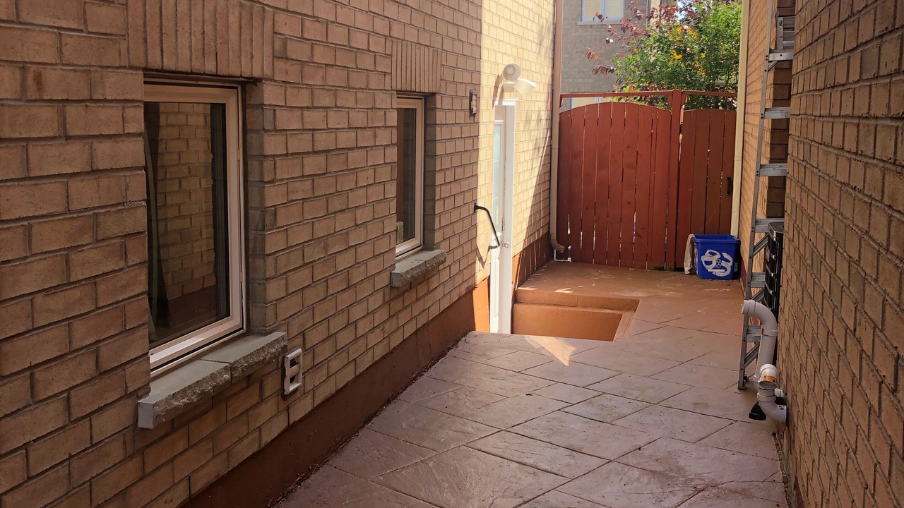 Photo of Outdoor in Brampton