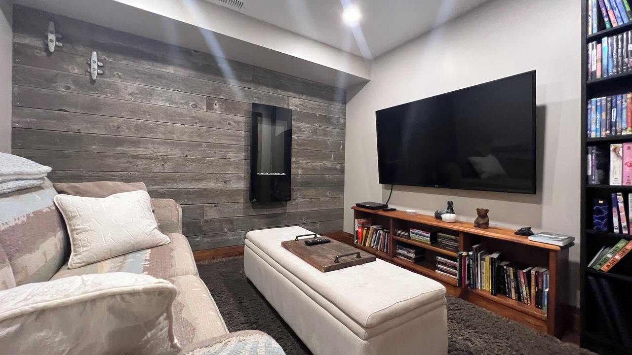Photo of Livingroom in Gores Landing