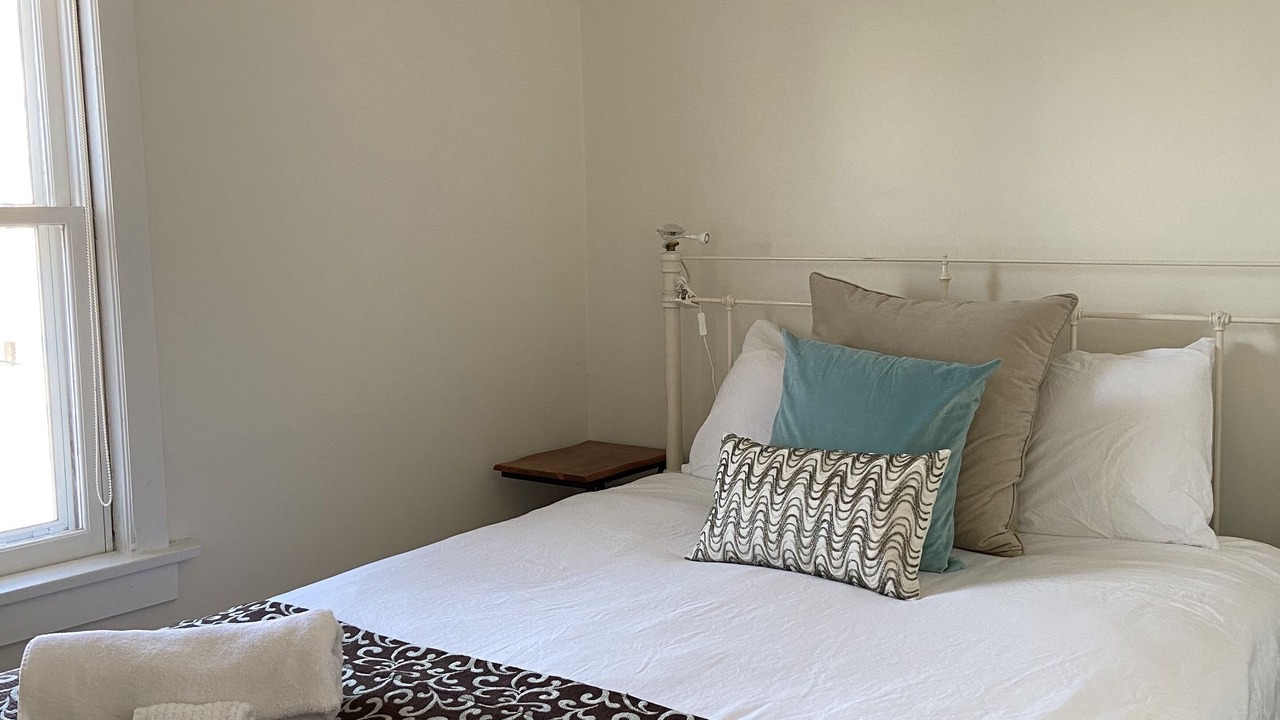 Photo of Bedroom in Lowry Hill East
