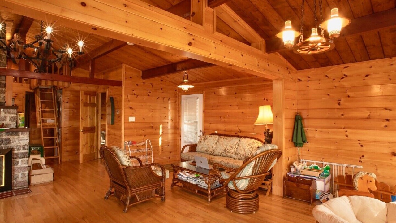 Photo of Livingroom in Huntsville
