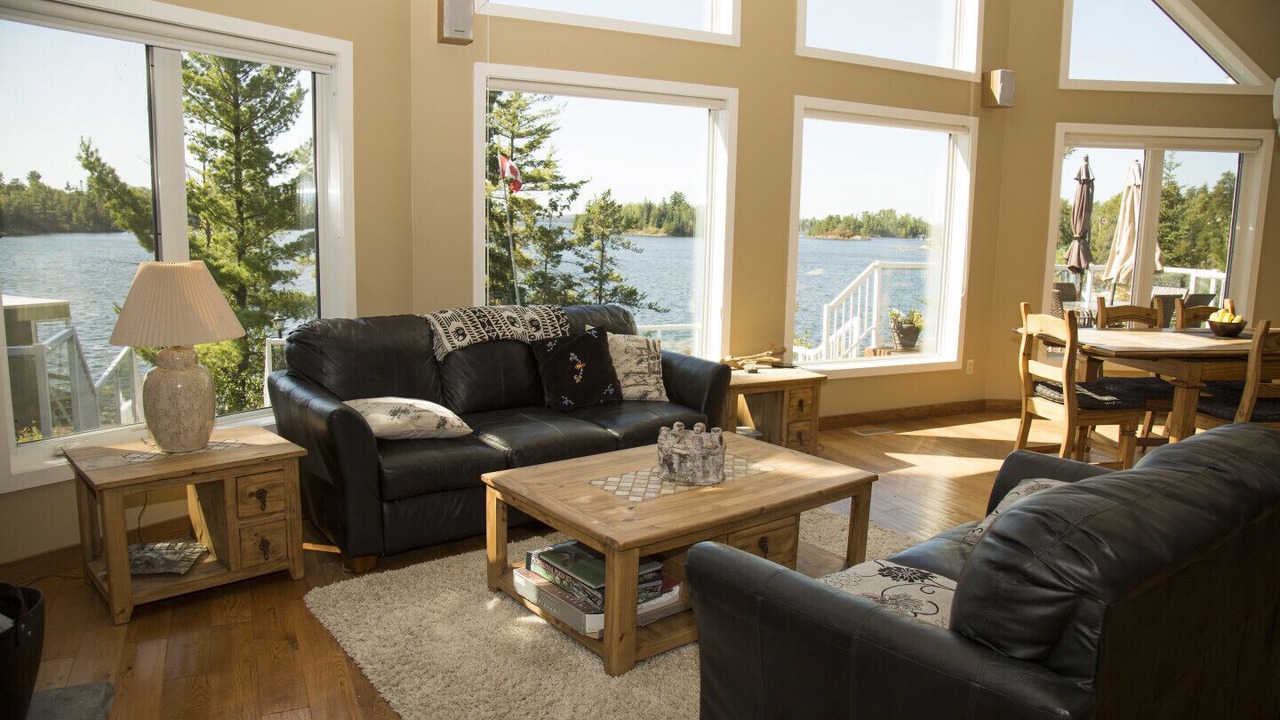 Photo of Livingroom in Kenora