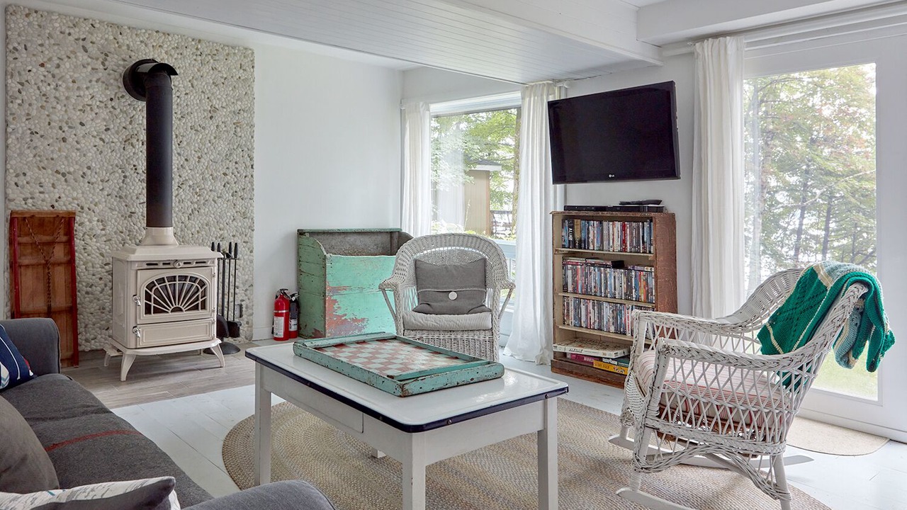 Photo of Livingroom in Baysville