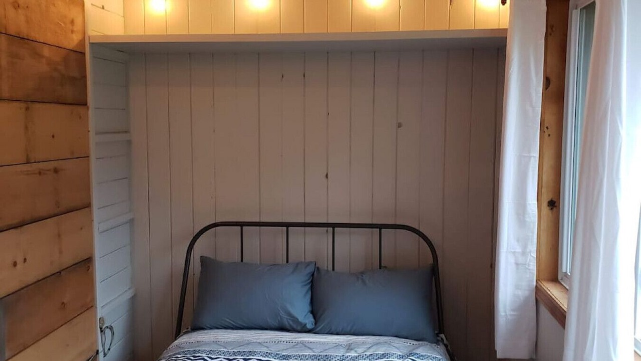 Photo of Bedroom in Waubaushene