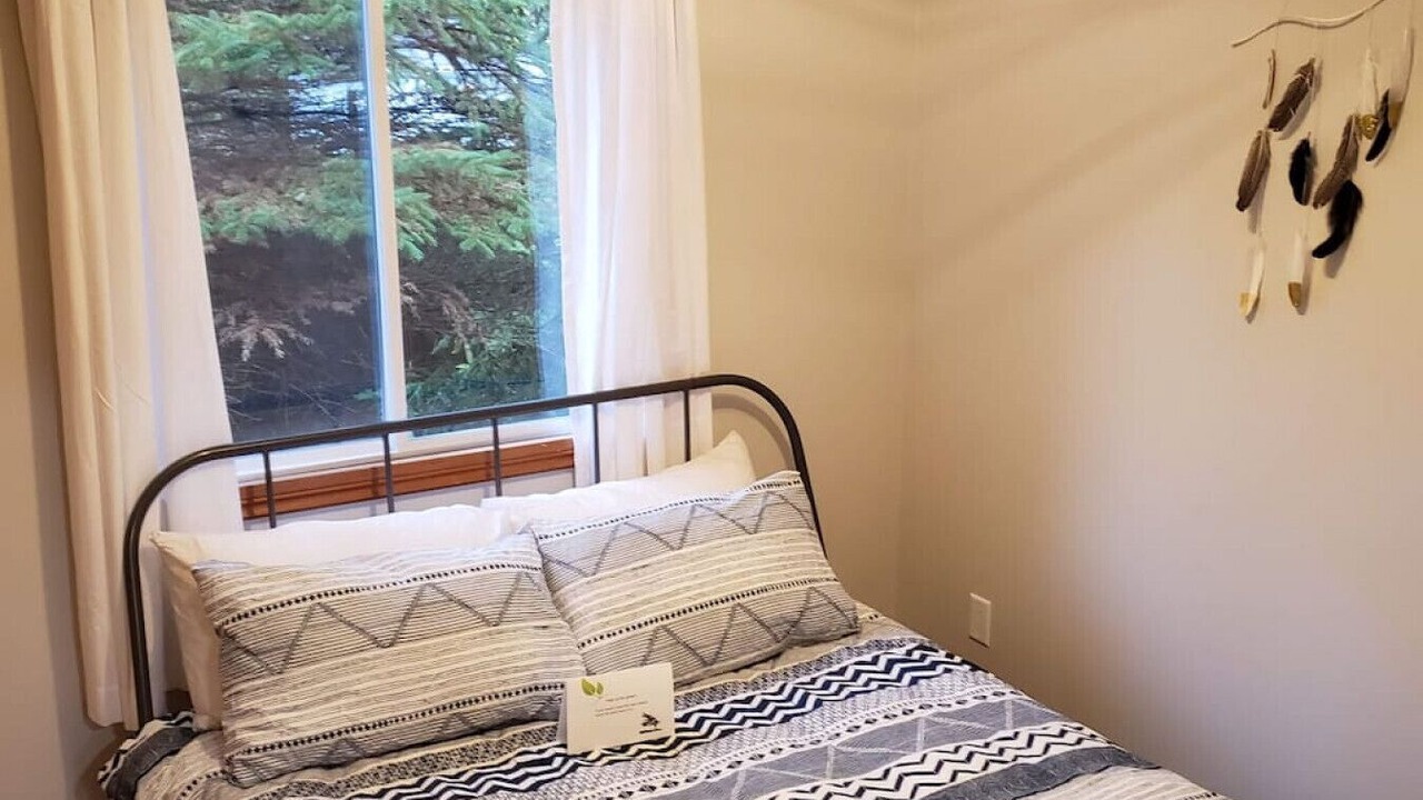 Photo of Bedroom in Waubaushene