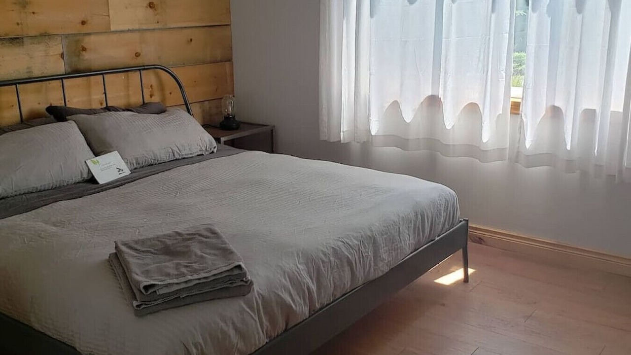 Photo of Bedroom in Waubaushene