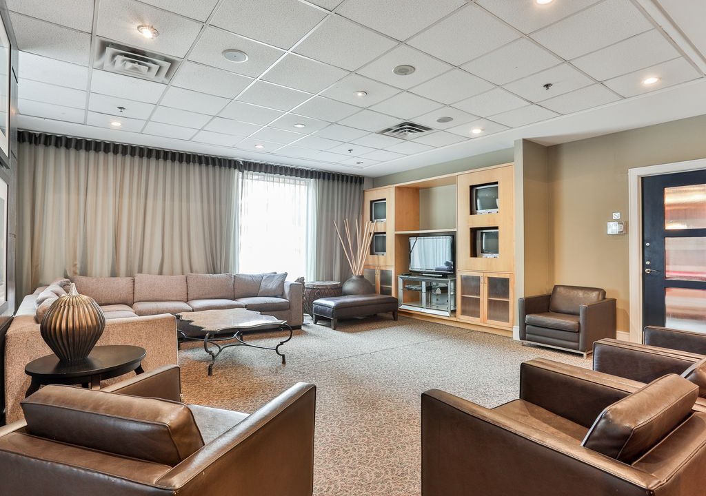 Photo of Livingroom in Toronto Entertainment District