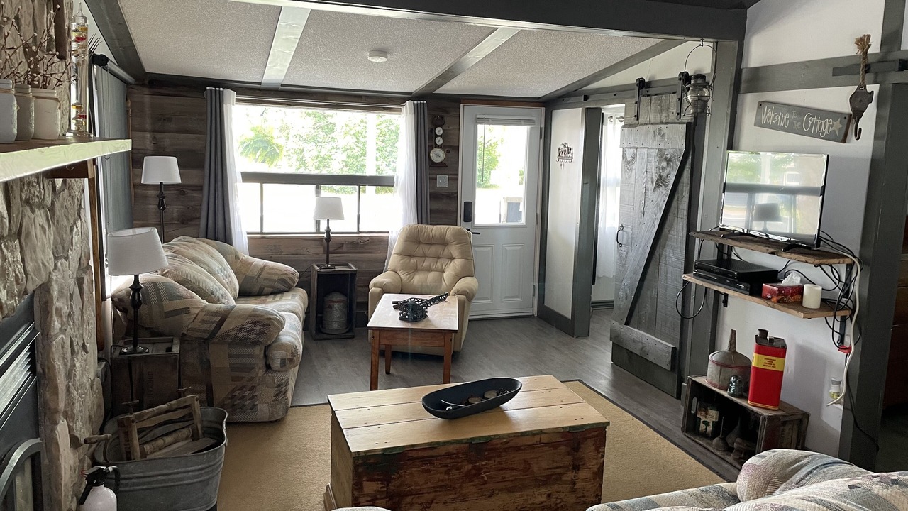 Photo of Livingroom in Hamilton