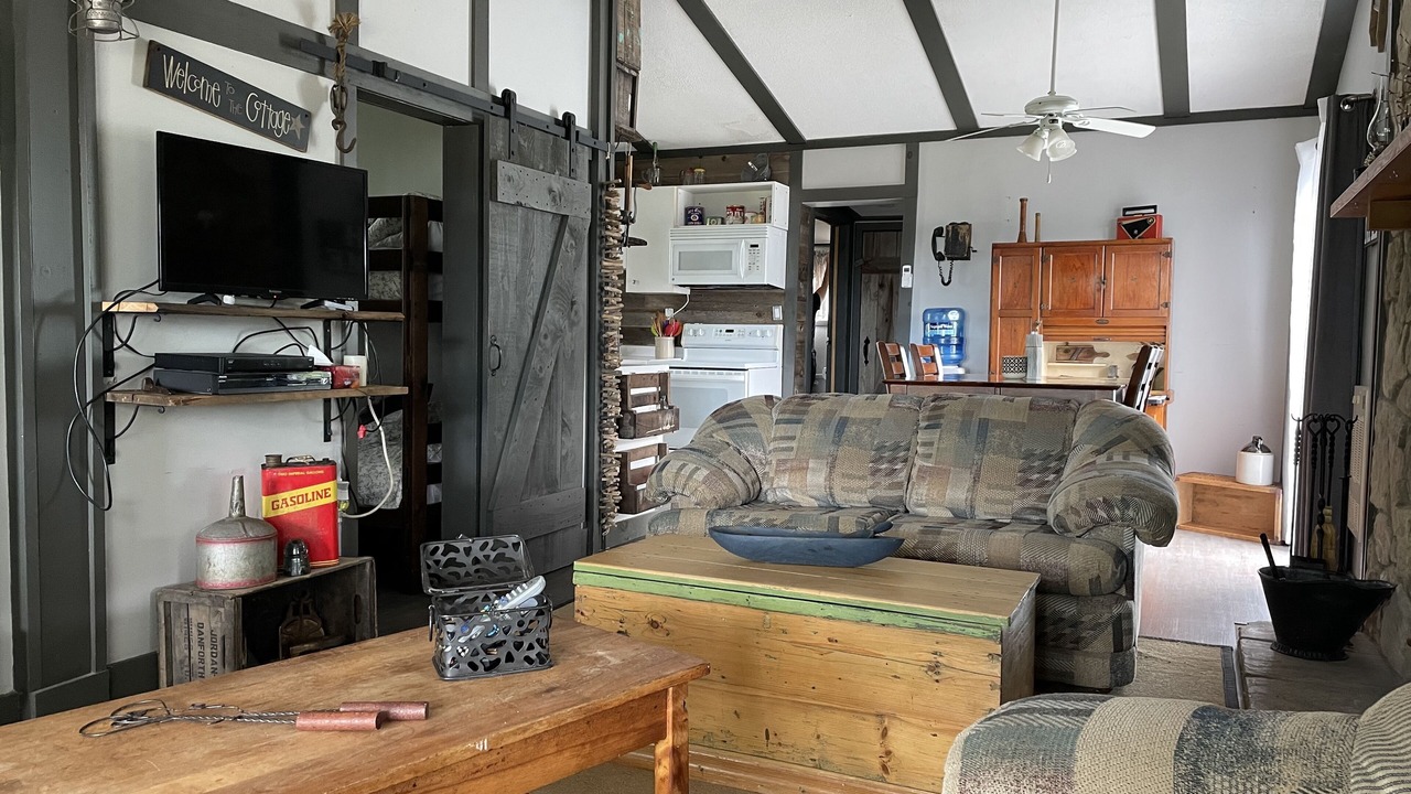 Photo of Livingroom in Hamilton