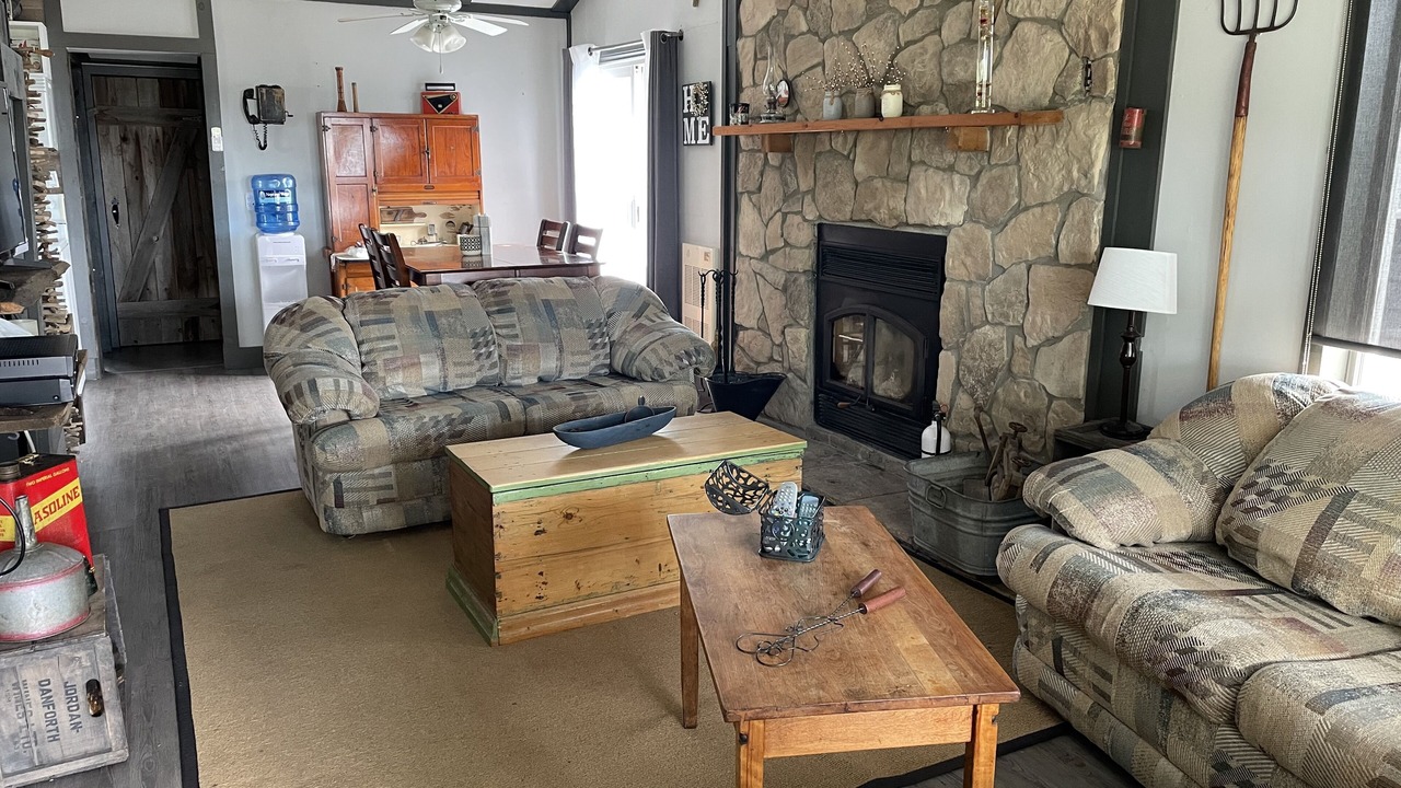 Photo of Livingroom in Hamilton