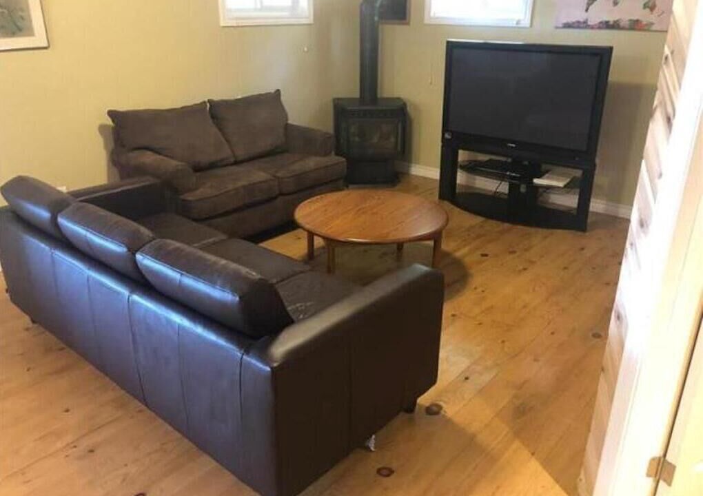 Photo of Livingroom in Haliburton