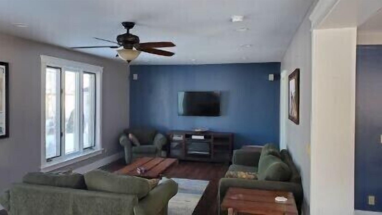 Photo of Livingroom in Pointe aux Roches