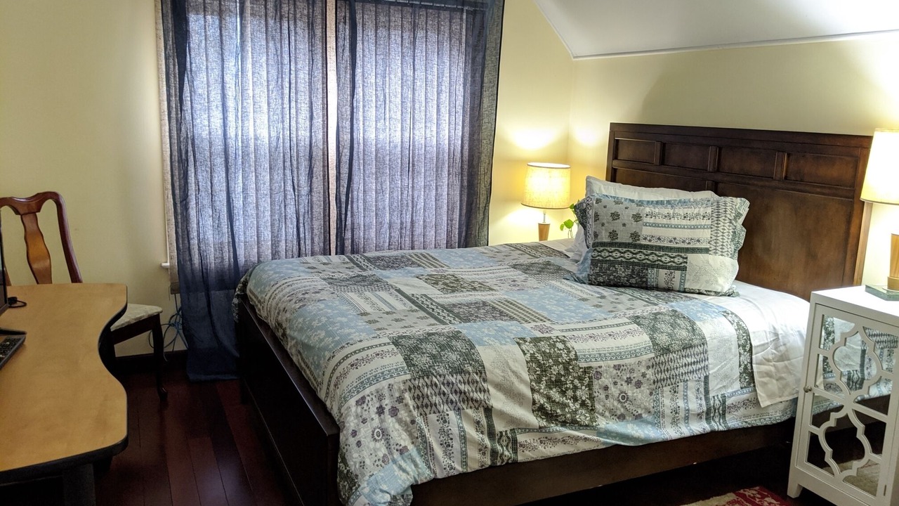 Photo of Bedroom in Bridgeview