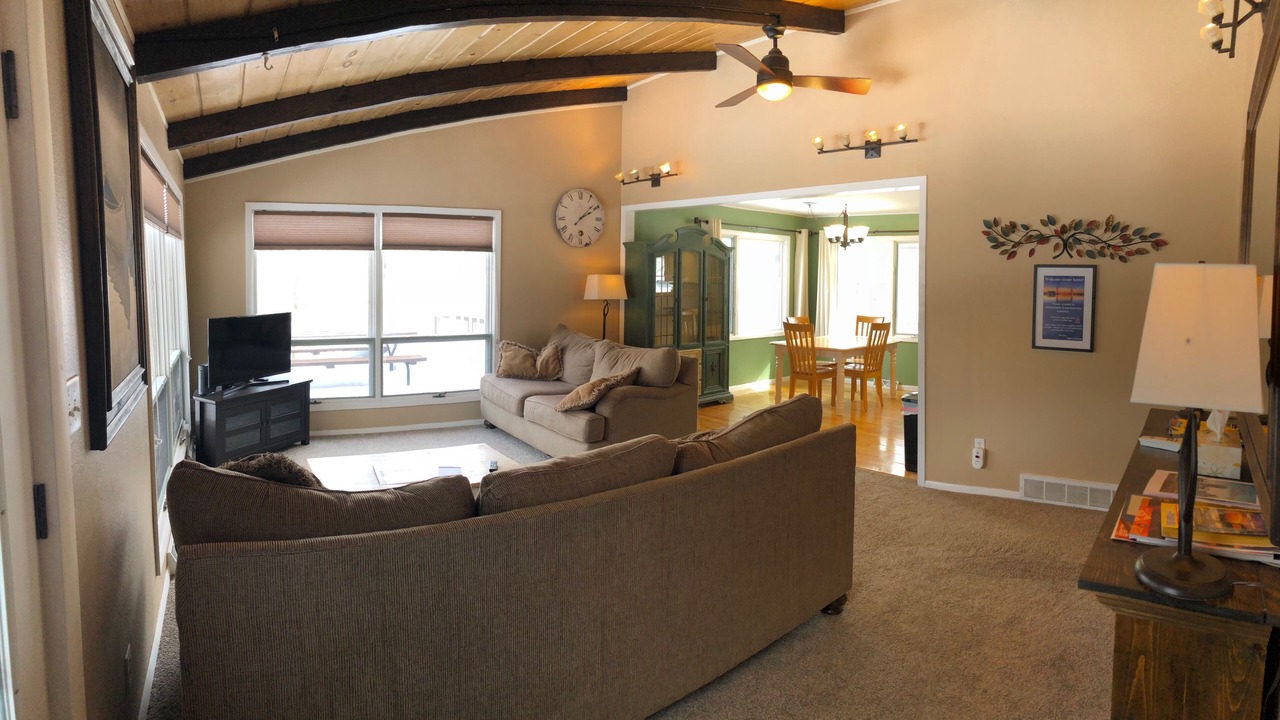 Photo of Livingroom in Hermantown