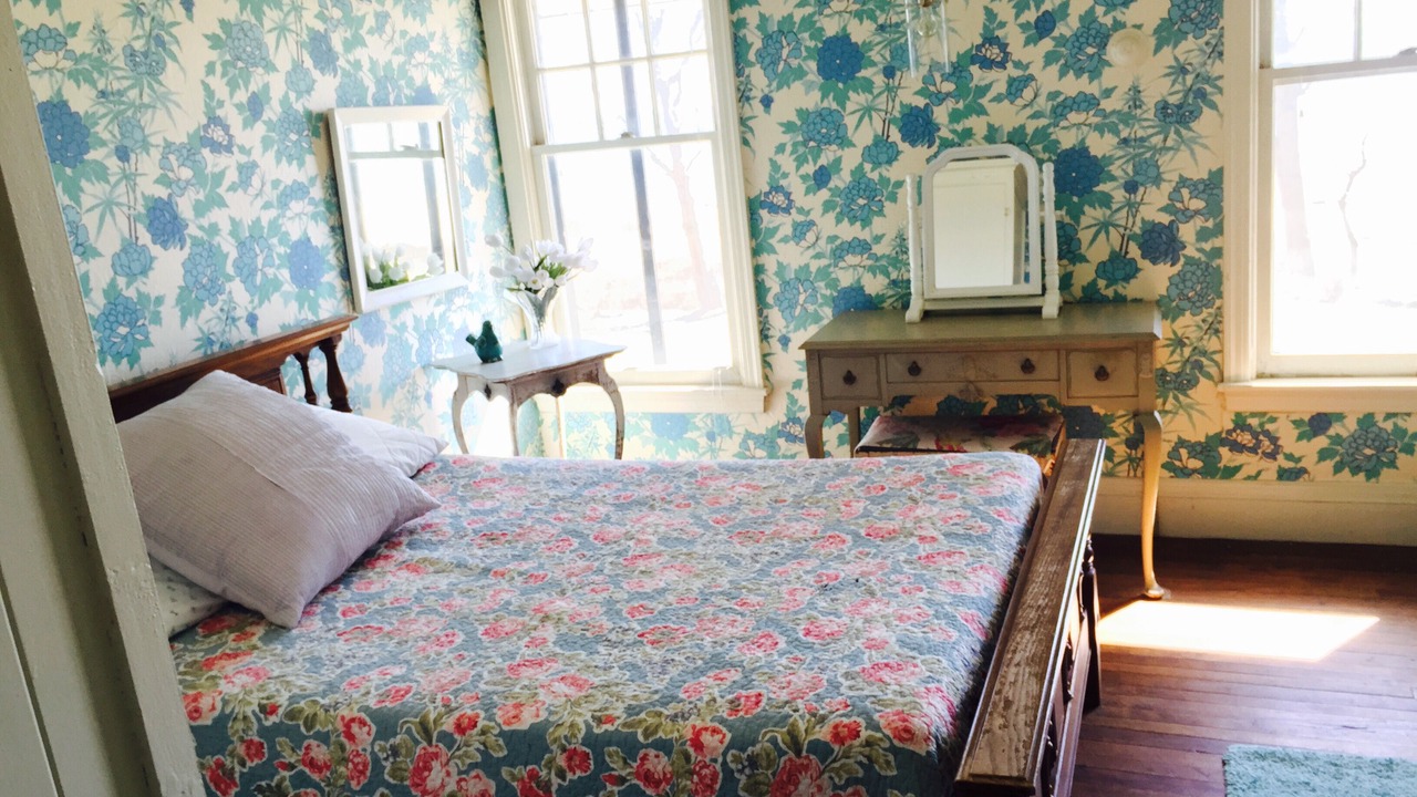 Photo of Bedroom in Waverly Beach