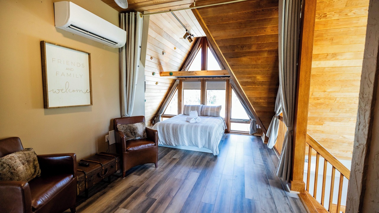 Photo of Bedroom in Long Point