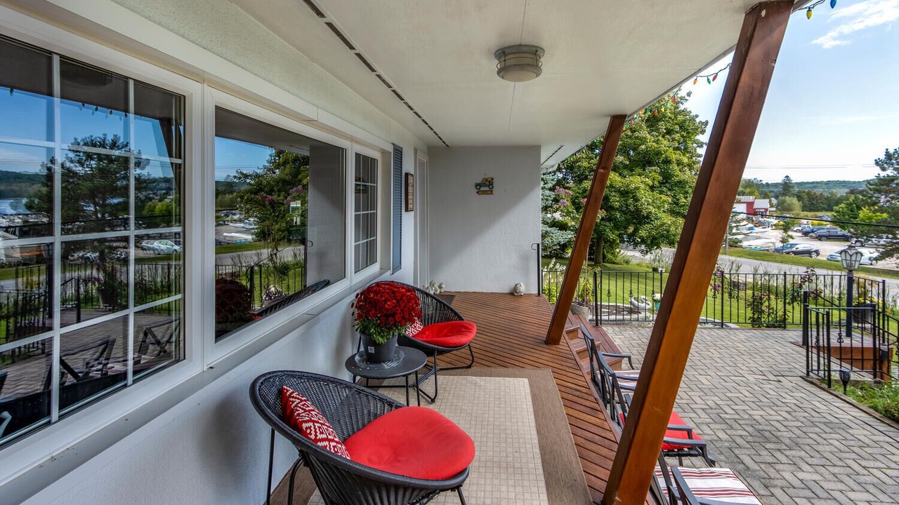 Photo of Patio Balcony in Penetanguishene