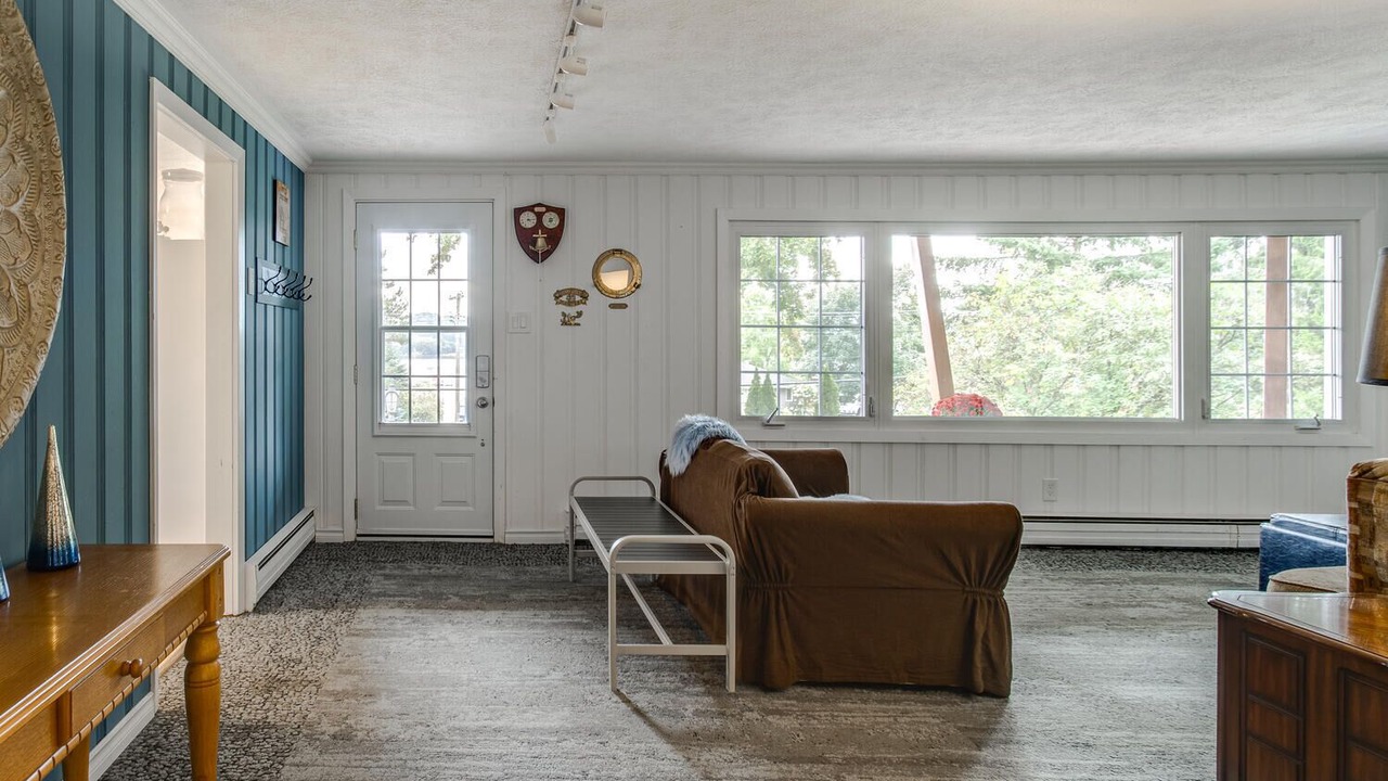 Photo of Livingroom in Penetanguishene