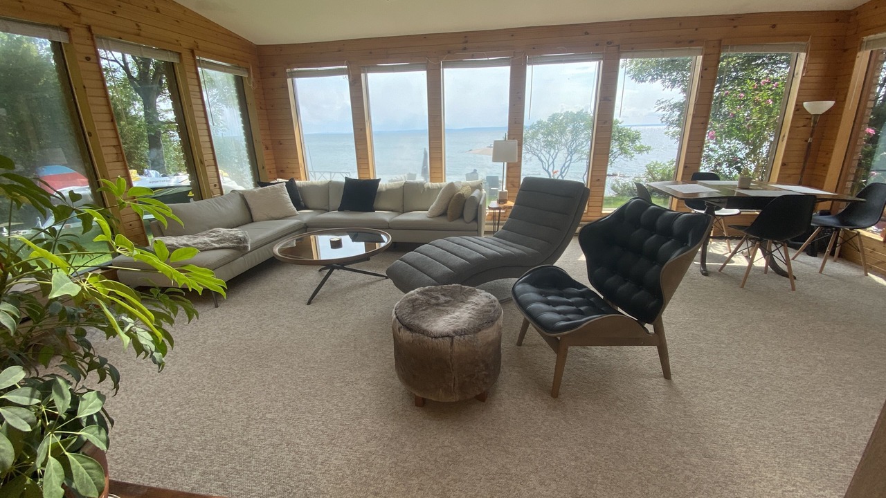 Photo of Livingroom in Tiny