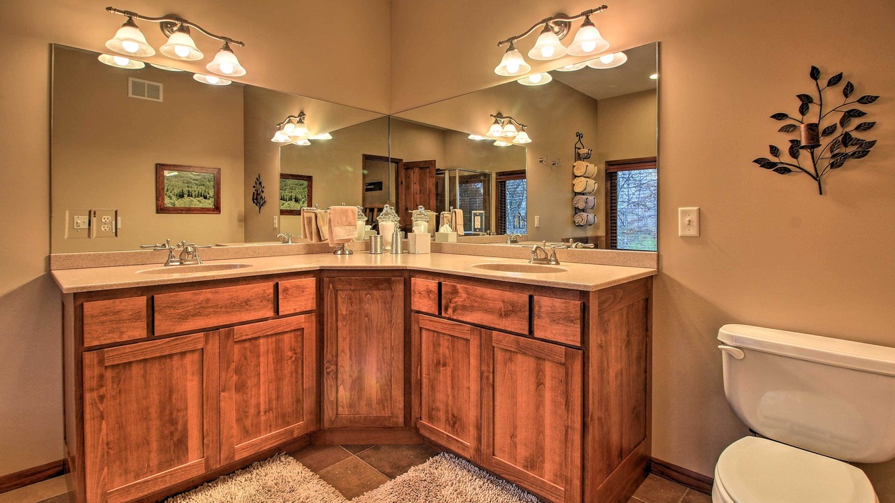 Photo of Bathroom in Breezy Point