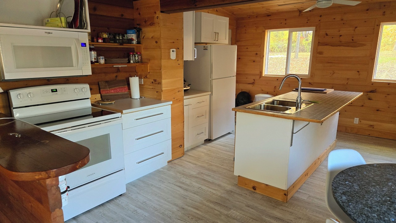 Photo of Kitchen in Adolphustown