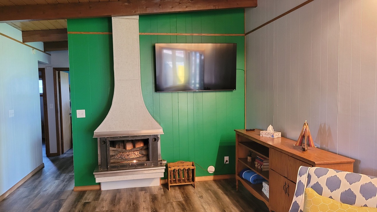 Photo of Livingroom in Detroit Lakes