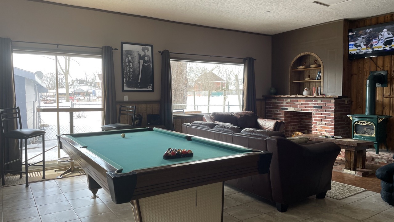 Photo of Livingroom in Chippawa