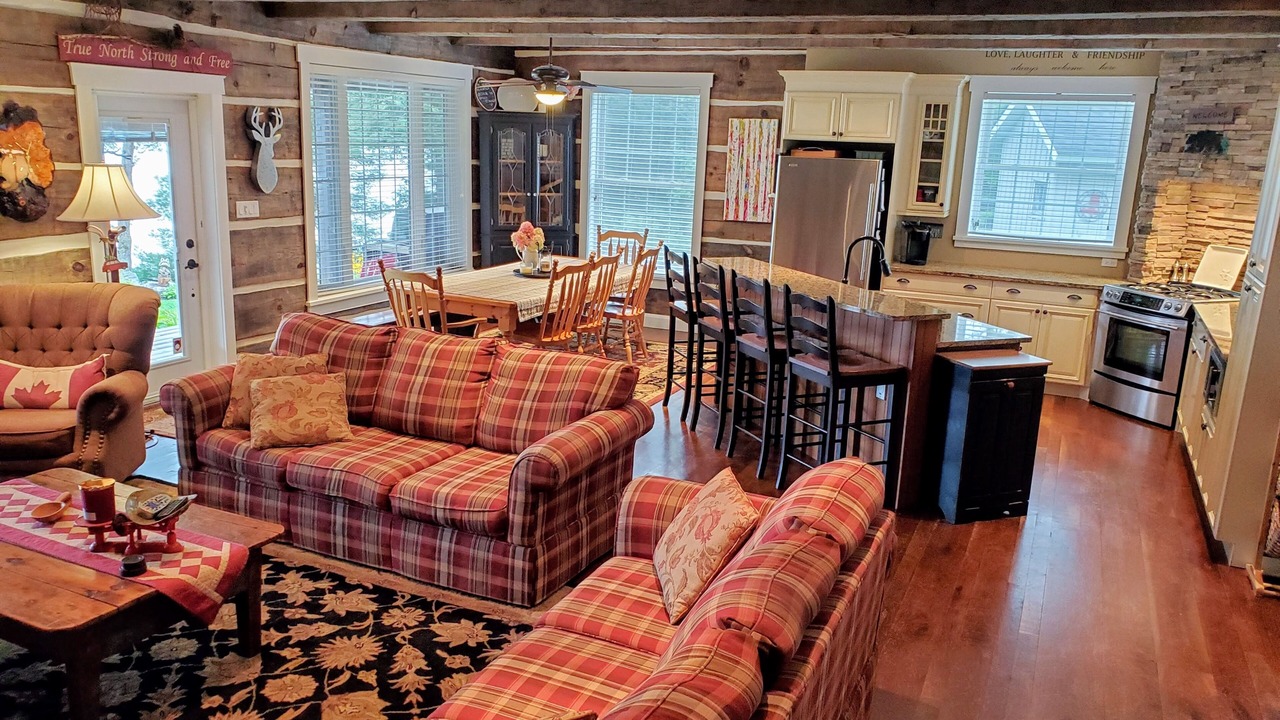 Photo of Livingroom in Dysart et al