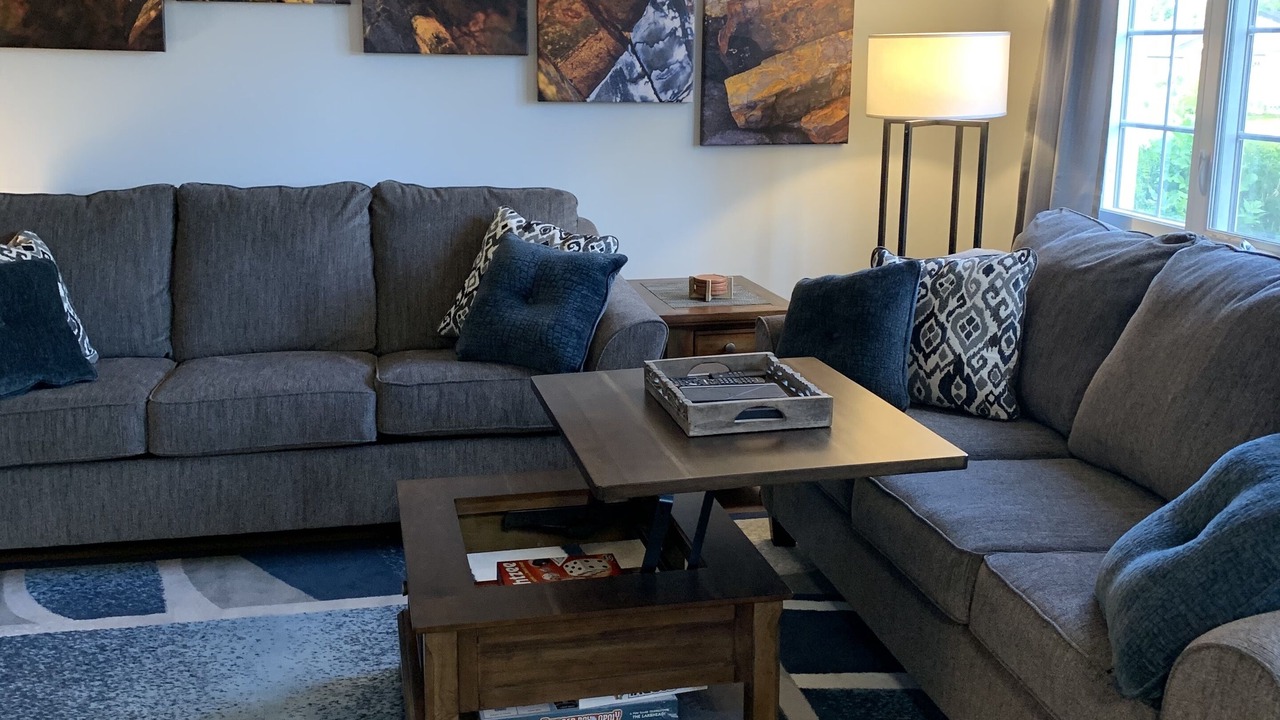 Photo of Livingroom in Thunder Bay