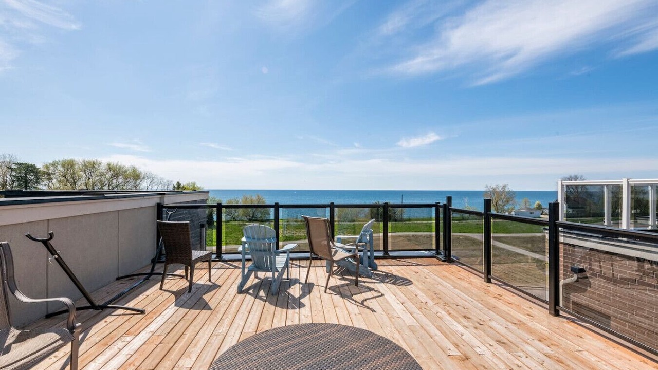 Photo of Patio Balcony in Bowmanville