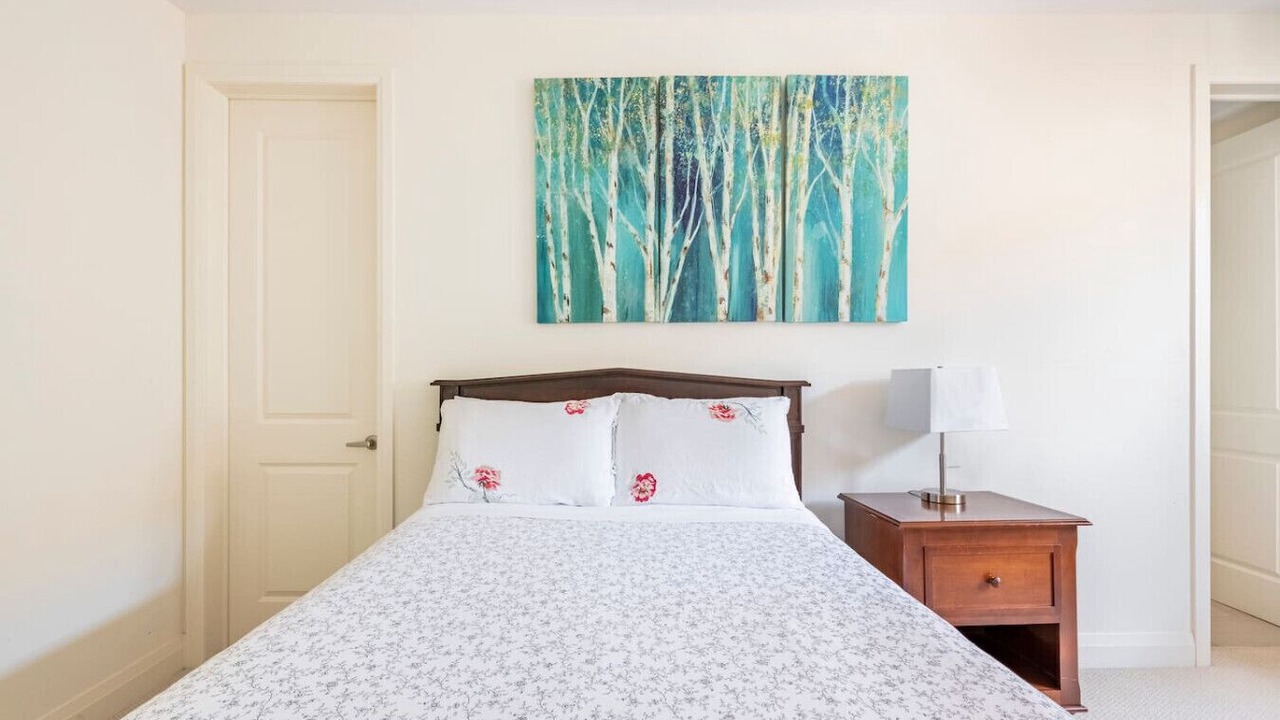 Photo of Bedroom in Bowmanville