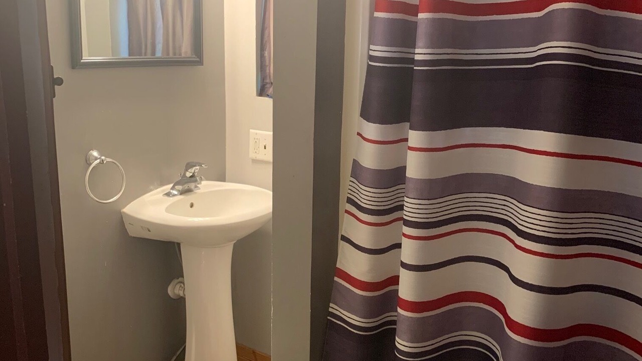 Photo of Bathroom in Elysian