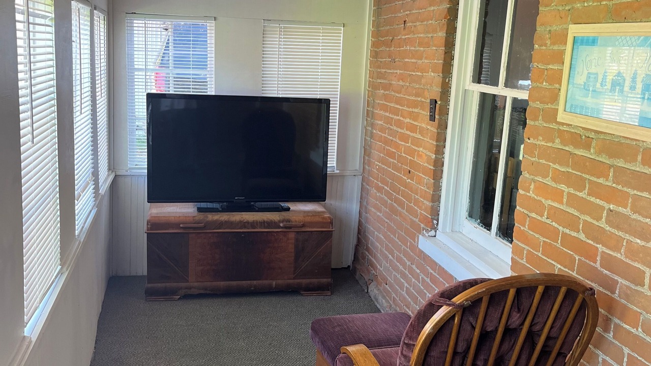 Photo of Livingroom in Elysian