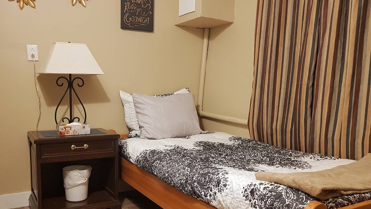 Photo of Bedroom in Sarnia