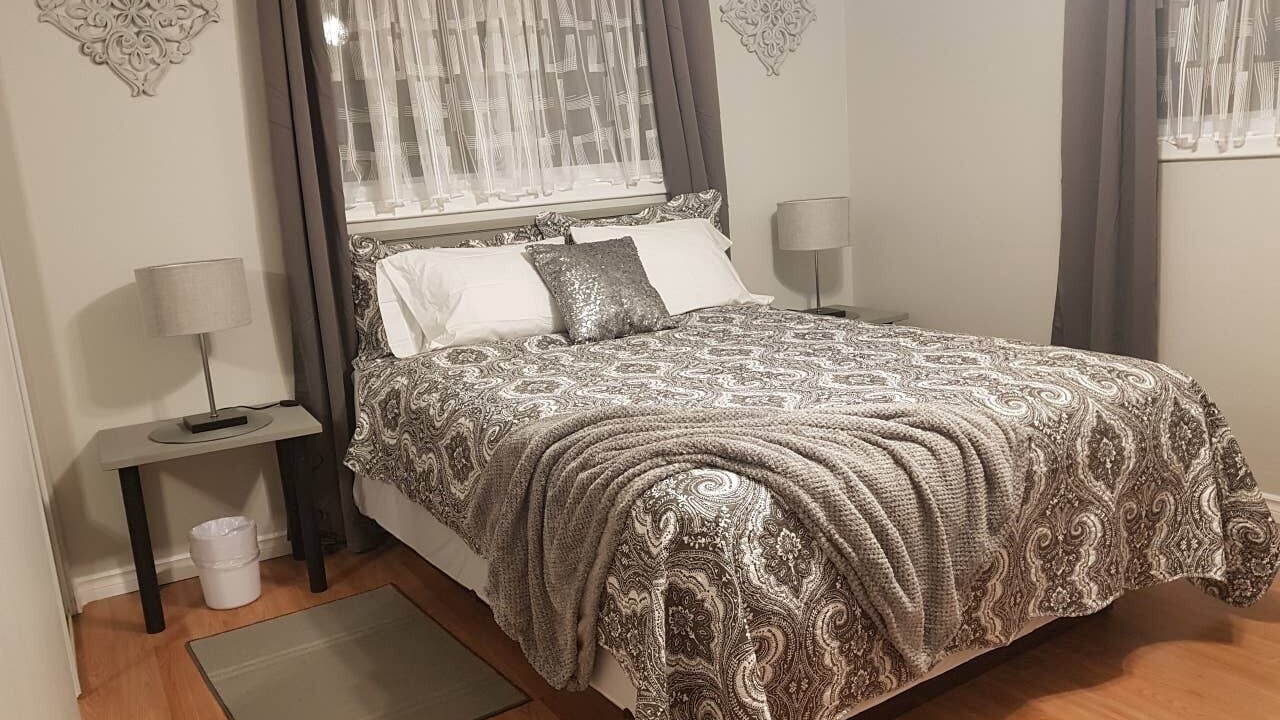 Photo of Bedroom in Sarnia