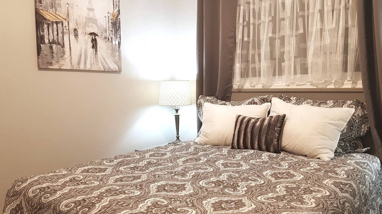 Photo of Bedroom in Sarnia