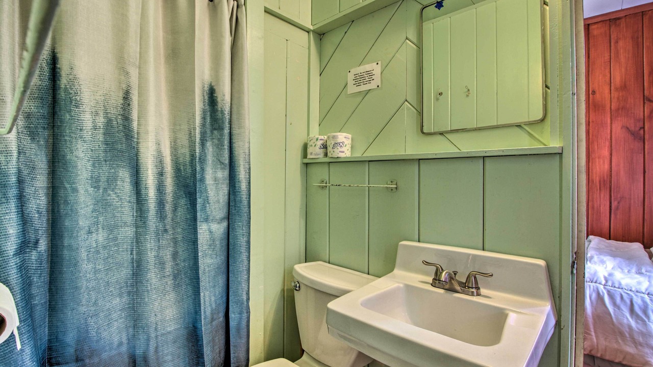 Photo of Bathroom in Dent