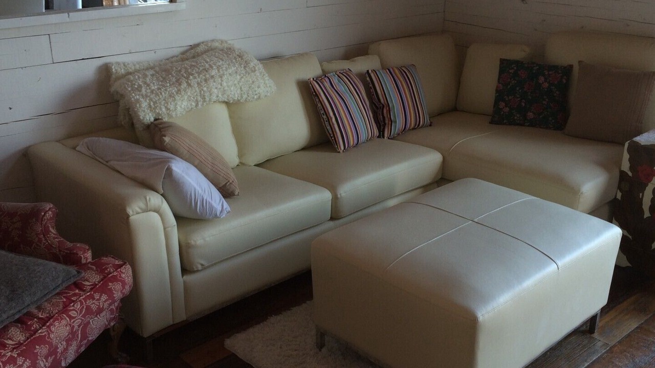 Photo of Livingroom in Manitoulin District