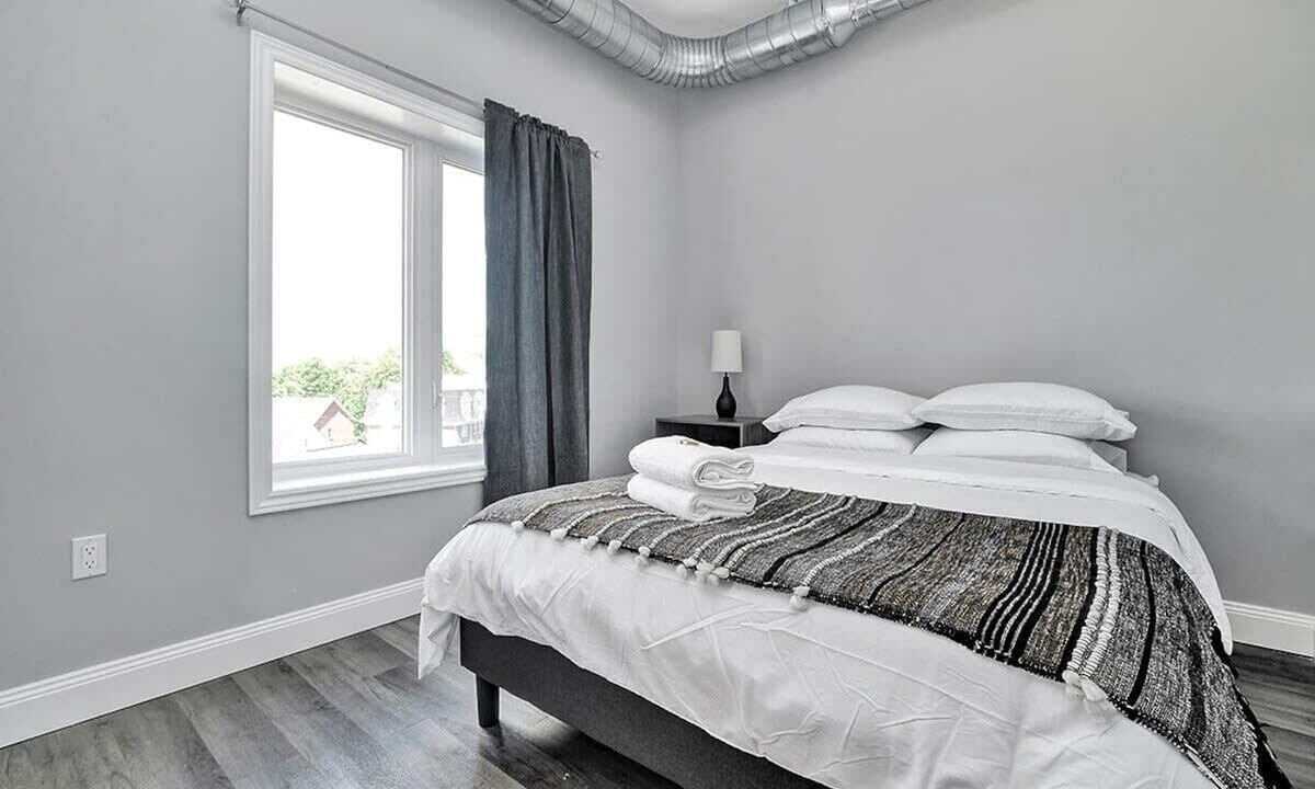 Photo of Bedroom in Sunnyside