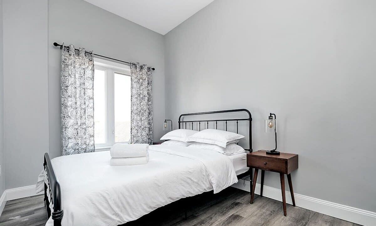 Photo of Bedroom in Sunnyside