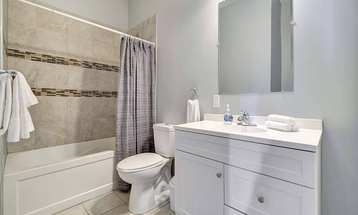 Photo of Bathroom in Sunnyside